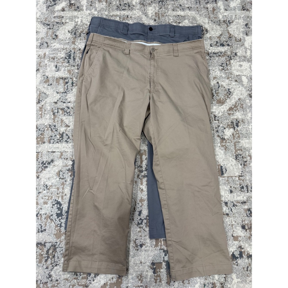 Everyday Straight-Fit Chinos in Khaki